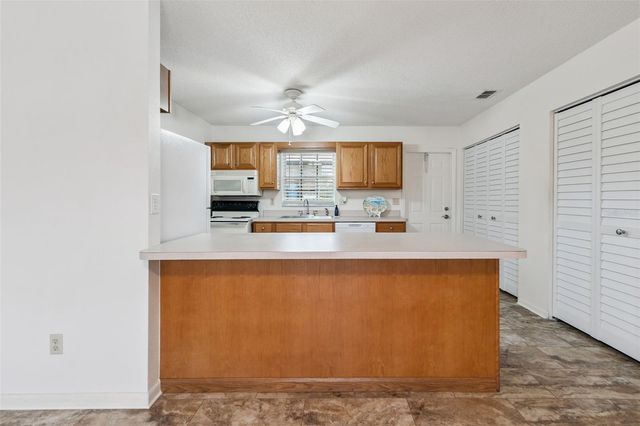 1433 THOUSAND ROSES AVENUE W, Lake Wales, FL 33853