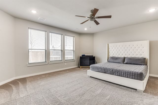 235 Half Moon Drive, Waxahachie, TX 75165