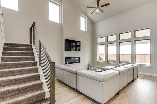 235 Half Moon Drive, Waxahachie, TX 75165