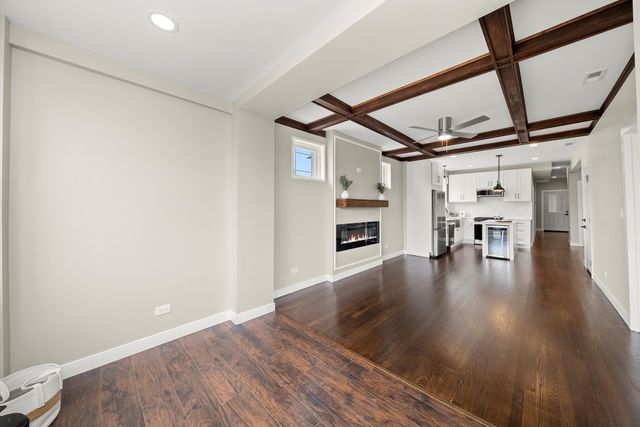 2101 S 48th Court, Cicero, IL 60804