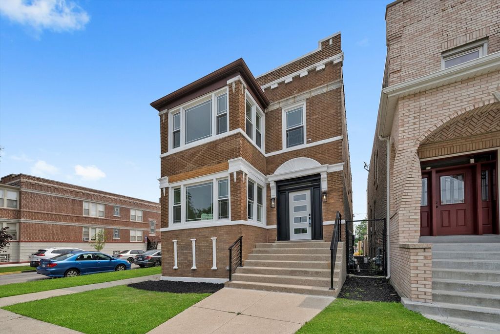 2101 S 48th Court, Cicero, IL 60804