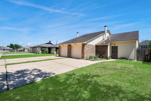 16425 Monte Carlo Lane, Houston, TX 77053