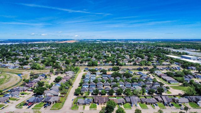 16425 Monte Carlo Lane, Houston, TX 77053