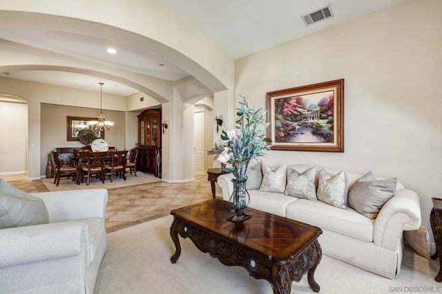 10829 LA ALBERCA, San Diego, CA 92127