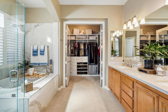 10829 LA ALBERCA, San Diego, CA 92127