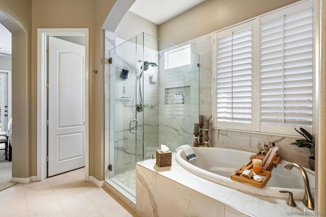 10829 LA ALBERCA, San Diego, CA 92127