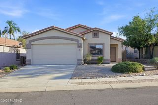 5564 W Painted Cliff Drive, Marana, AZ 85658