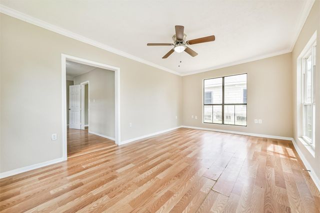 7615 Avenue E, Houston, TX 77012