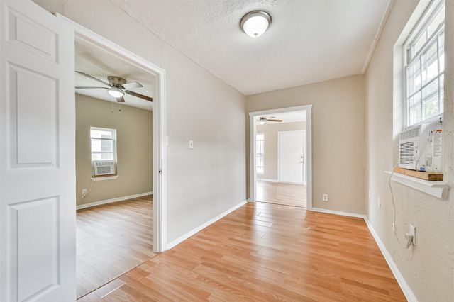 7615 Avenue E, Houston, TX 77012