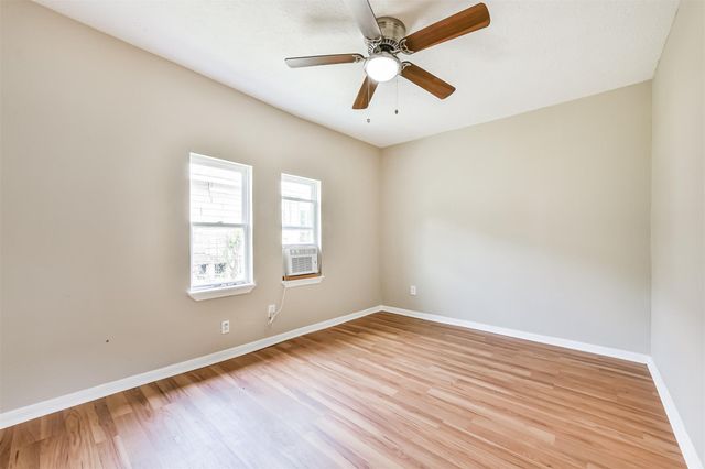 7615 Avenue E, Houston, TX 77012