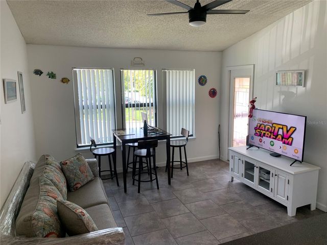 4049 CROCKERS LAKE BOULEVARD 25, Sarasota, FL 34238