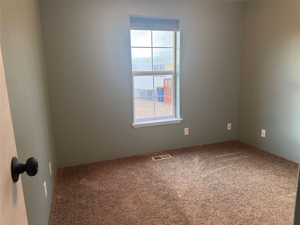 2822 9th Avenue N, Great Falls, MT 59401 photo 5