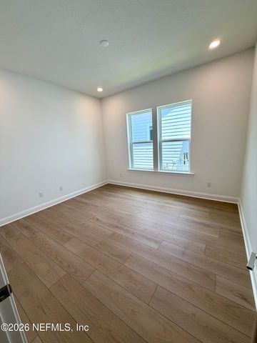 12127 ENDEAVOR Drive, Jacksonville, FL 32256