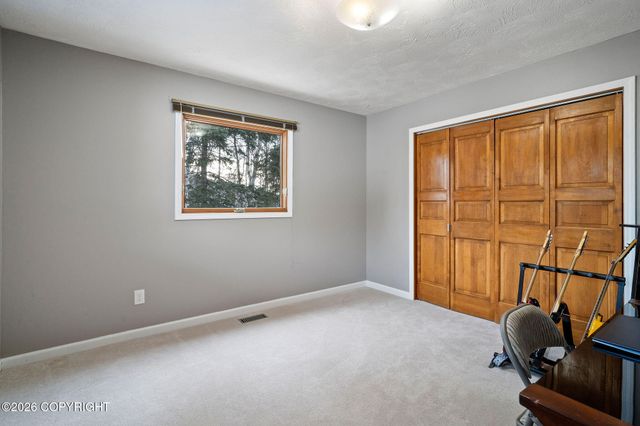 9502 Dinaaka Circle, Eagle River, AK 99577