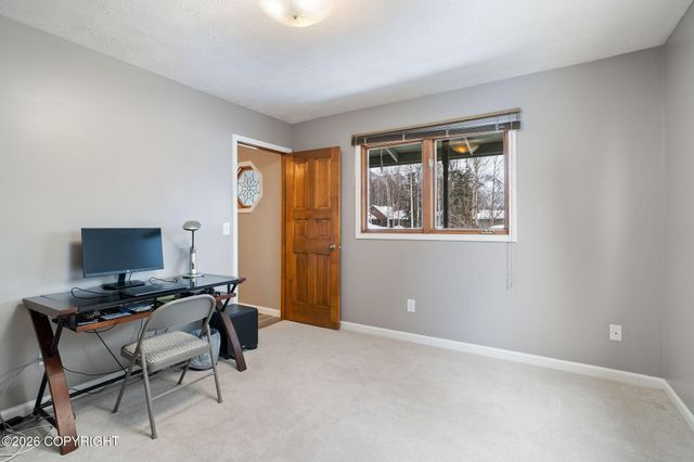 9502 Dinaaka Circle, Eagle River, AK 99577