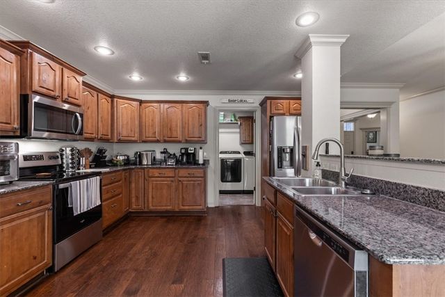 1939 N Batsford Drive, Fayetteville, AR 72704