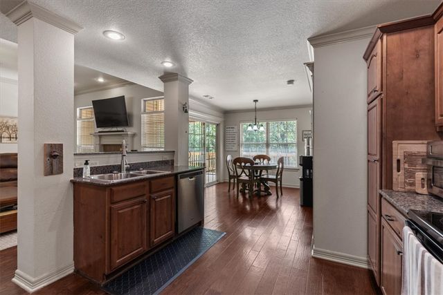 1939 N Batsford Drive, Fayetteville, AR 72704