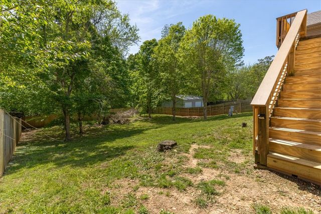 1939 N Batsford Drive, Fayetteville, AR 72704