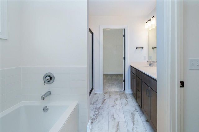 7805 Ava Trail, Inver Grove Heights, MN 55077