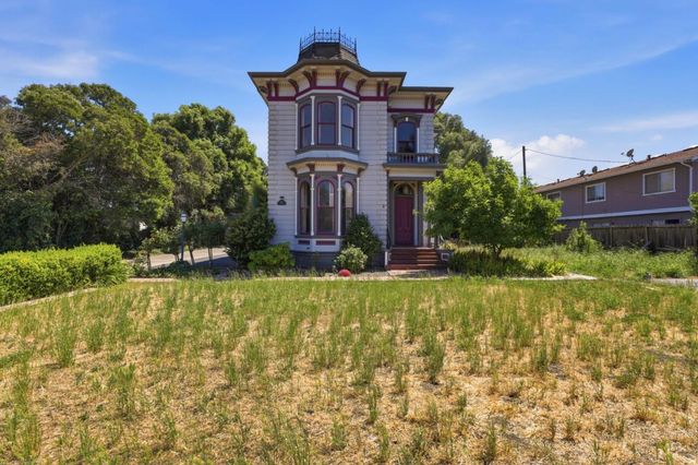 801 South Street, Hollister, CA 95023