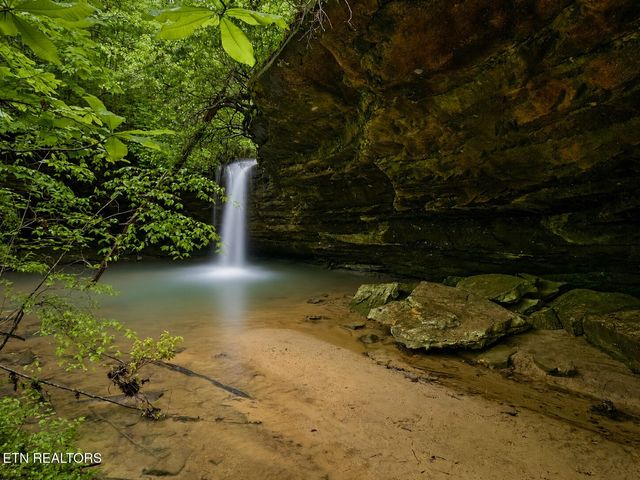 0 Dripping Springs Rd, Monterey, TN 38574