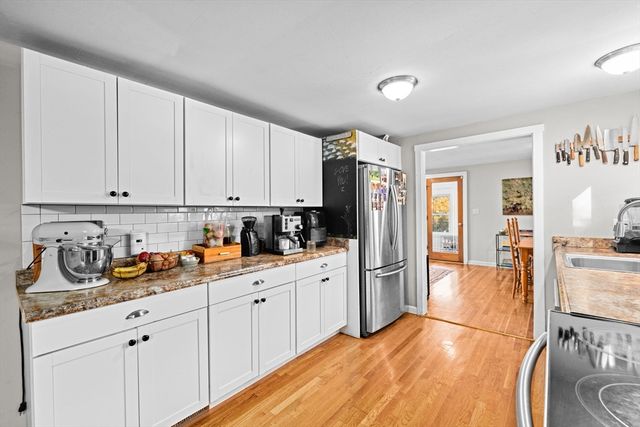 52 Circuit Ave, Weymouth, MA 02188