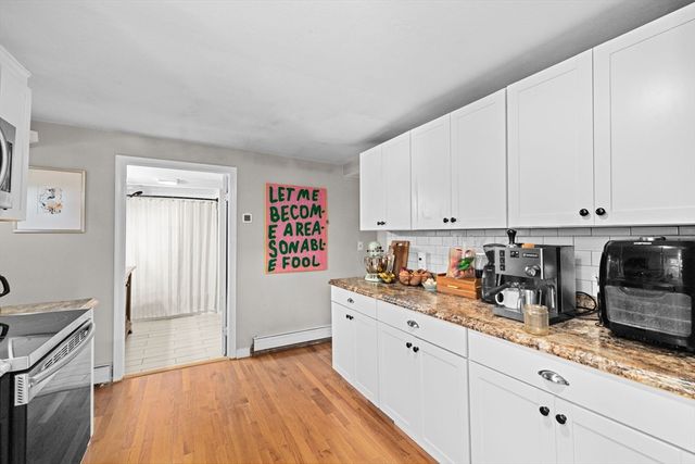52 Circuit Ave, Weymouth, MA 02188