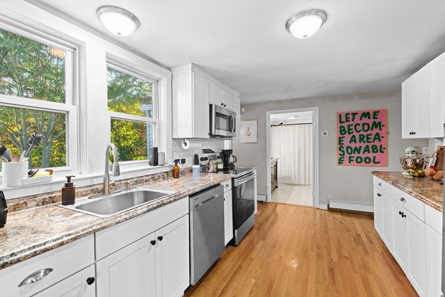 52 Circuit Ave, Weymouth, MA 02188