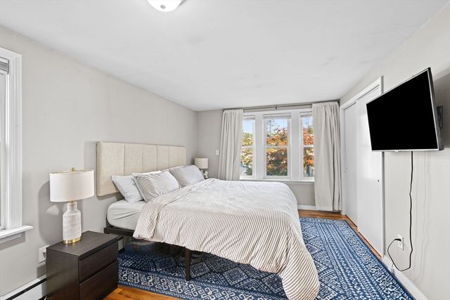 52 Circuit Ave, Weymouth, MA 02188