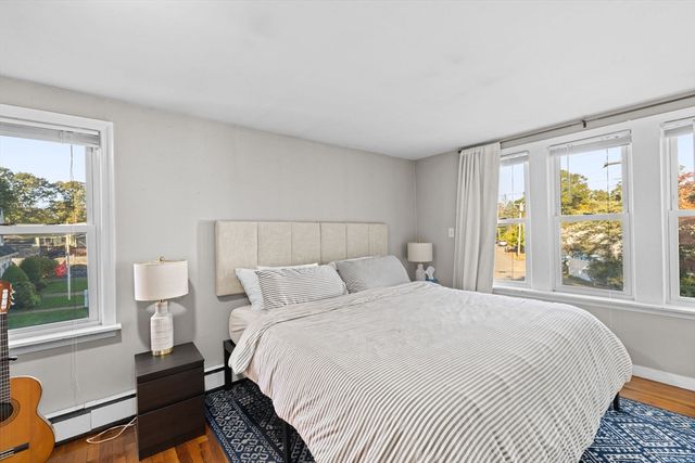 52 Circuit Ave, Weymouth, MA 02188