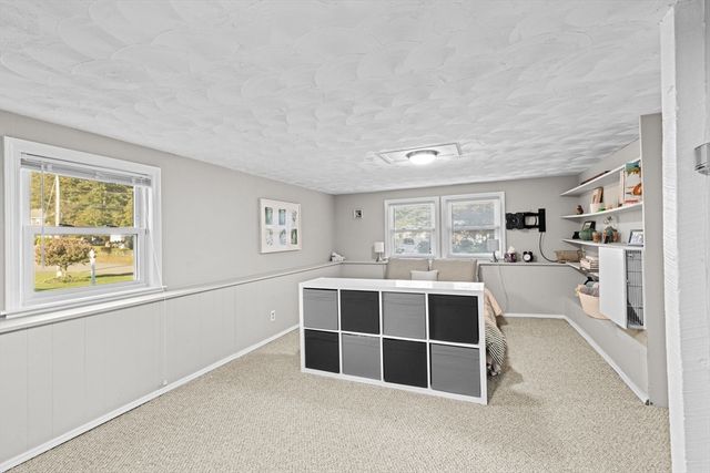 52 Circuit Ave, Weymouth, MA 02188