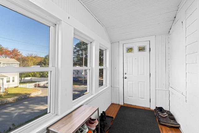 52 Circuit Ave, Weymouth, MA 02188