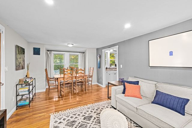 52 Circuit Ave, Weymouth, MA 02188
