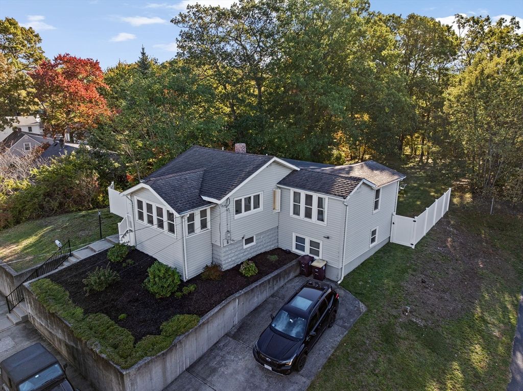 52 Circuit Ave, Weymouth, MA 02188