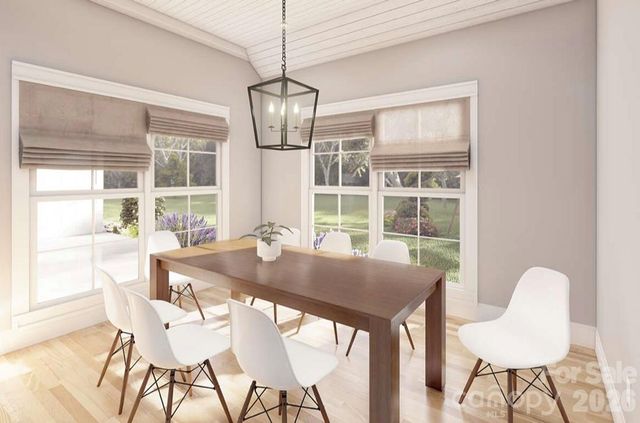 606 Stonecroft Court SE, Lenoir, NC 28645