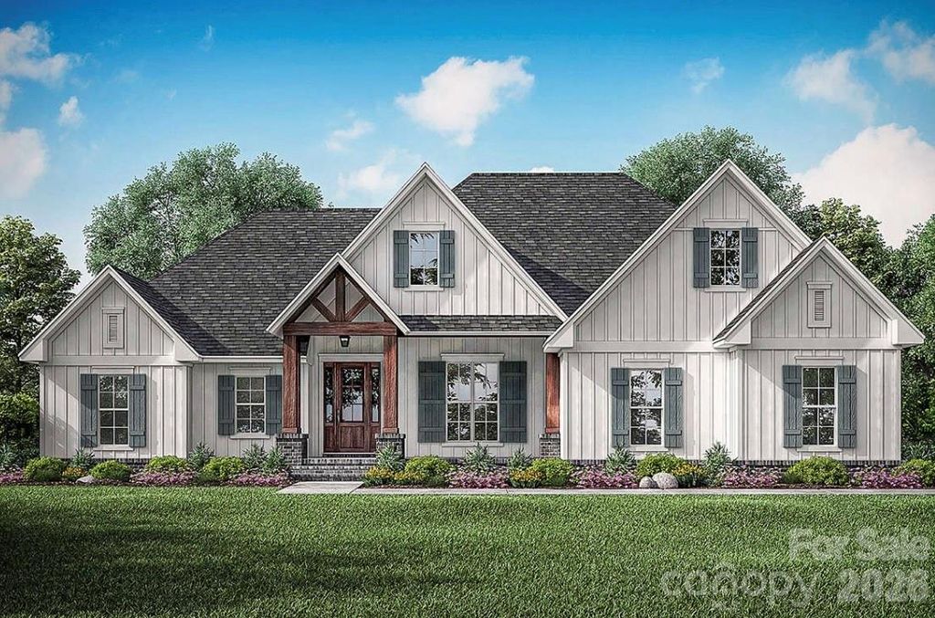 606 Stonecroft Court SE, Lenoir, NC 28645