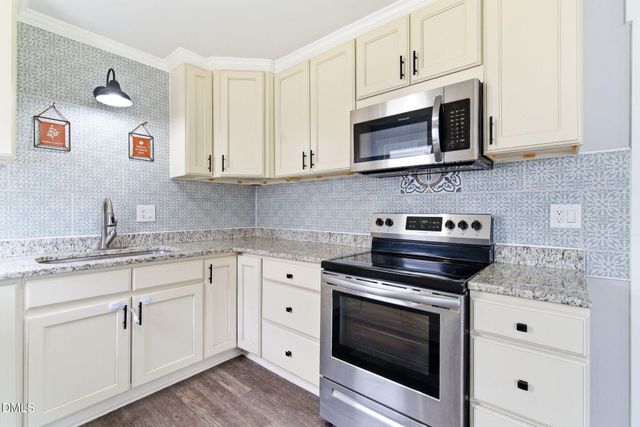 1401 Ashe Street, Burlington, NC 27217