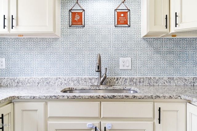 1401 Ashe Street, Burlington, NC 27217