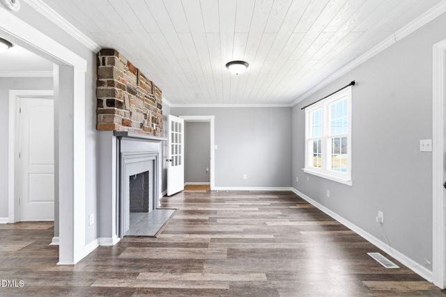 1401 Ashe Street, Burlington, NC 27217