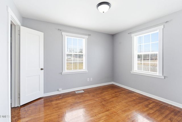 1401 Ashe Street, Burlington, NC 27217