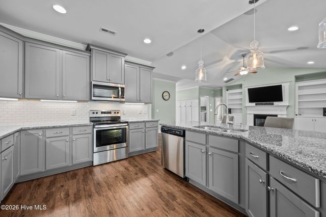 307 Lightning Bug Lane, Holly Ridge, NC 28445