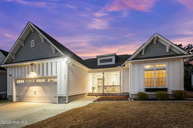 307 Lightning Bug Lane, Holly Ridge, NC 28445