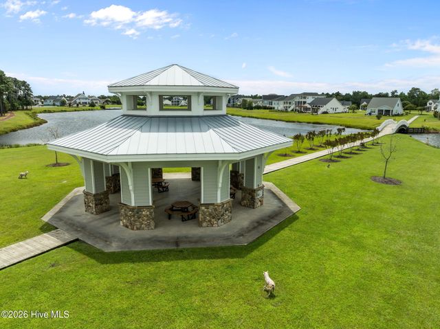 307 Lightning Bug Lane, Holly Ridge, NC 28445