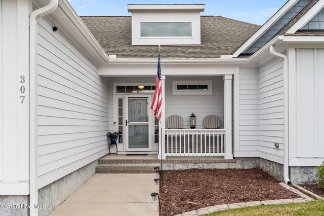 307 Lightning Bug Lane, Holly Ridge, NC 28445