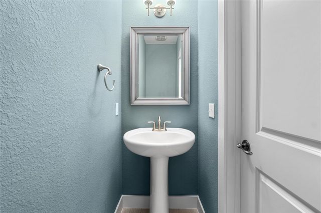 7207 Albert RD, Austin, TX 78745