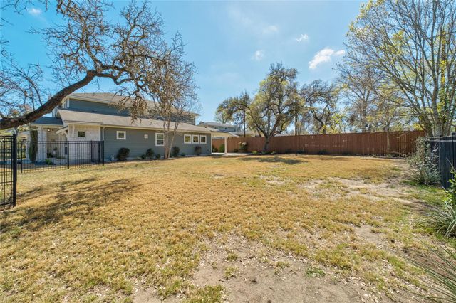 7207 Albert RD, Austin, TX 78745