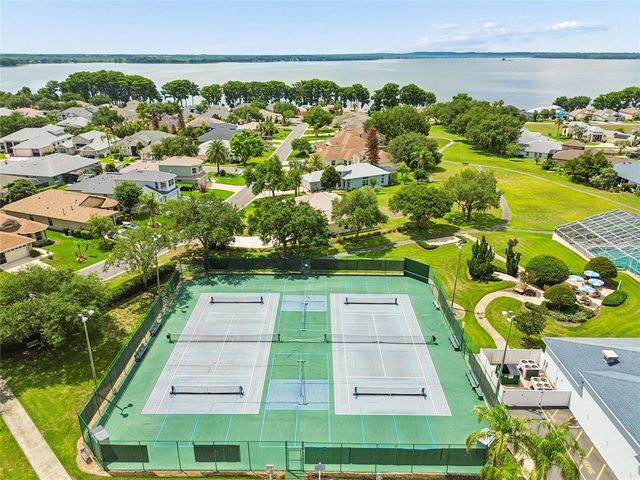 5636 FREEPORT DRIVE, Tavares, FL 32778