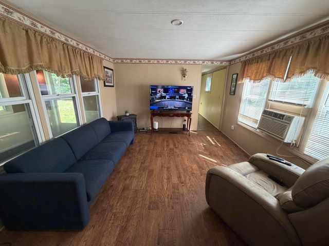 6 Hidden Trail, Nashua, NH 03062