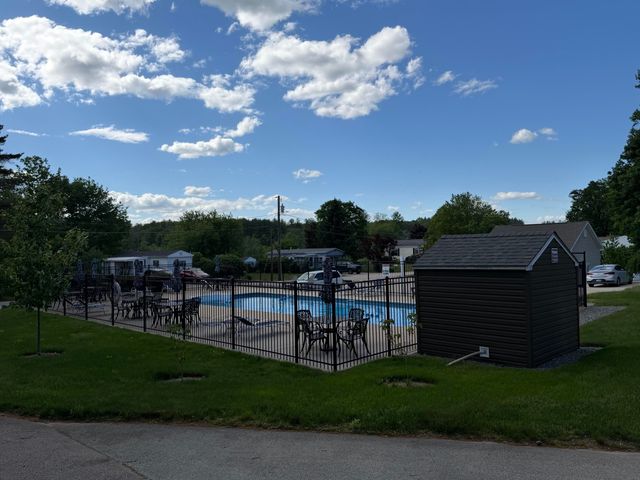 6 Hidden Trail, Nashua, NH 03062