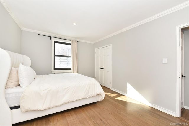 211-06 75th Avenue 2E, Bayside, NY 11364